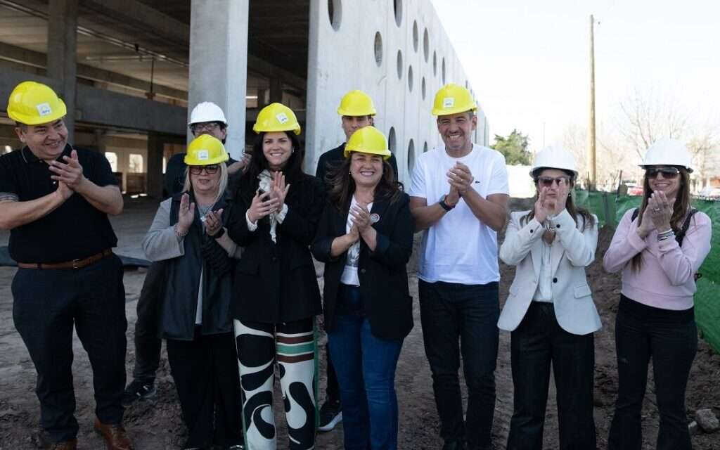 Los legisladores recorrieron la obra de la sede de la Universidad Provincial en Laboulaye