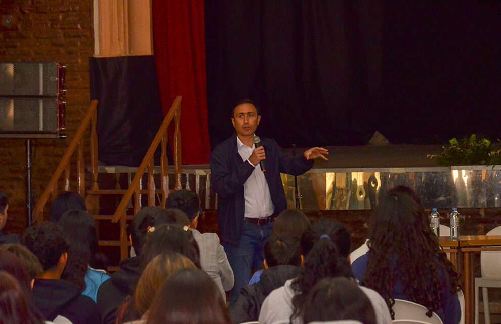 Laboulaye: se realizaron talleres de Inteligencia Artificial y Ciberestafa con el programa “Convive CBA”