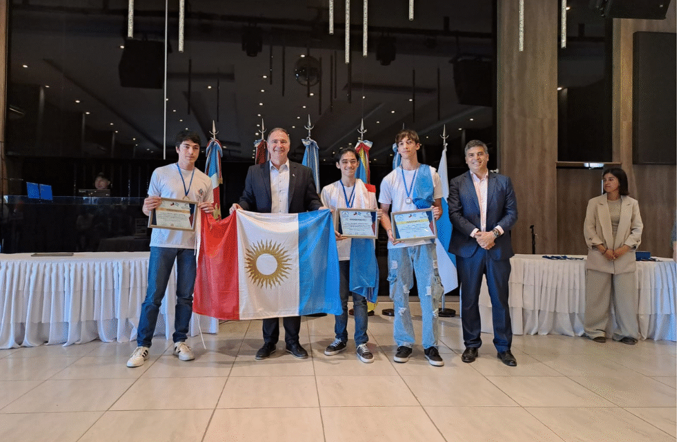 Córdoba obtuvo 25 medallas en la Olimpiada Internacional de Matemática Atacalar 2025