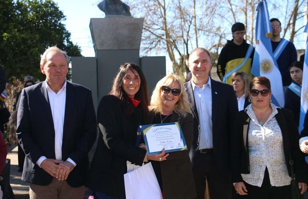 Río Cuarto: Autoridades provinciales y locales homenajearon a los docentes en su día