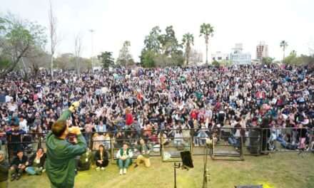 Villa Maria: el Festival «Primavera Live» reunió una multitd en la costanera