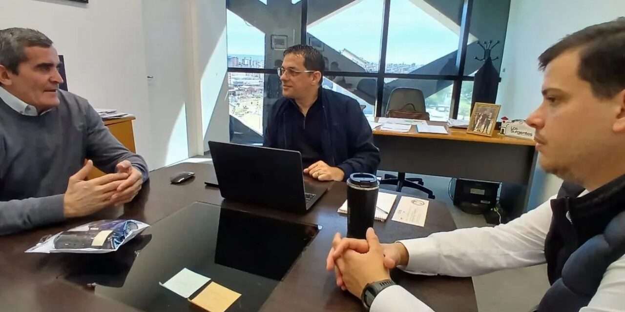 Graglia recibió en su despacho a autoridades de Villa Valeria