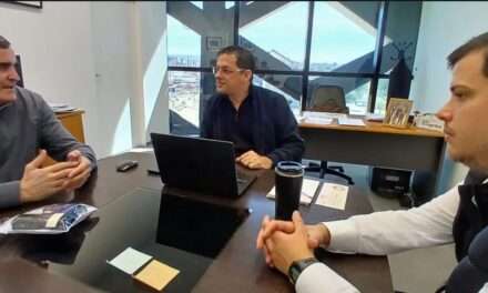 Graglia recibió en su despacho a autoridades de Villa Valeria