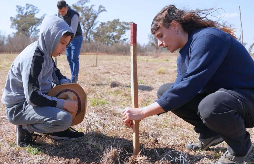 Río Tercero: se realizó la plantación de 300 árboles nativos