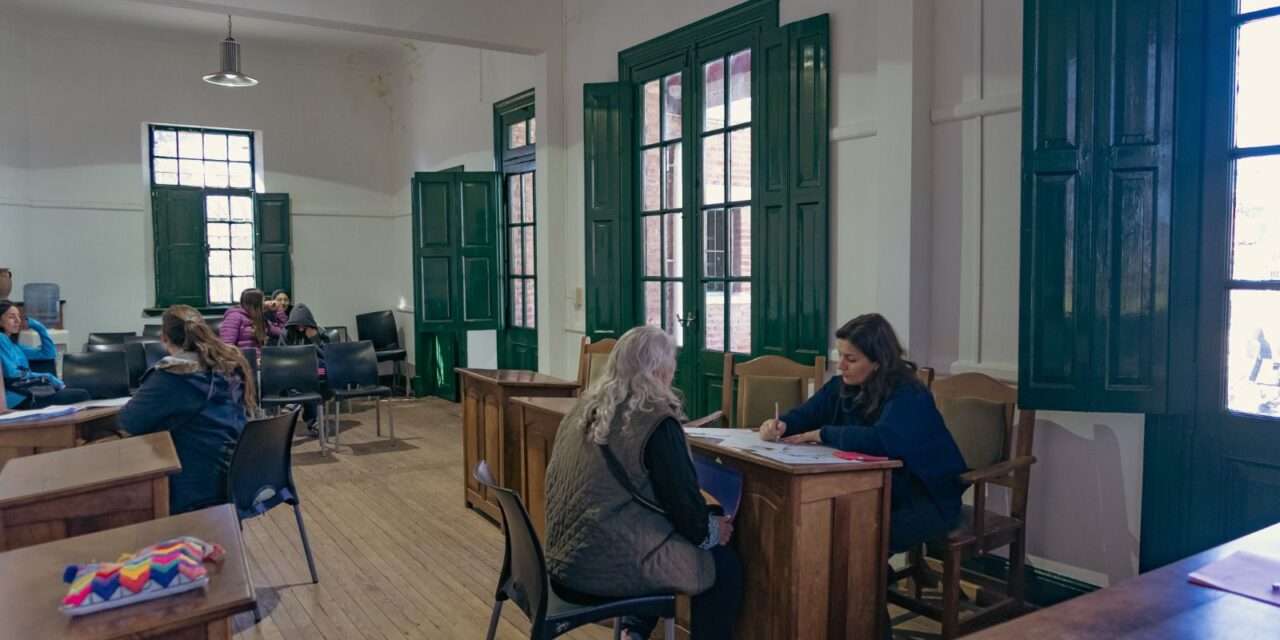 Adelia María: vecinos recibieron asesoramiento jurídico gratuito