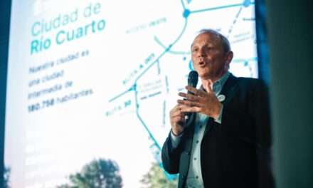 CREA 2025: De Rivas presentó el modelo de trabajo conjunto entre el sector público, privado y académico