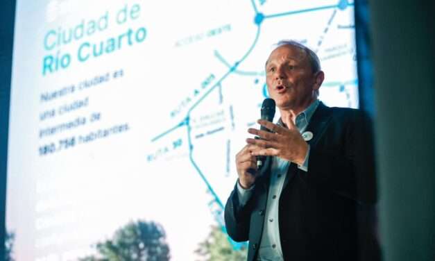 CREA 2025: De Rivas presentó el modelo de trabajo conjunto entre el sector público, privado y académico