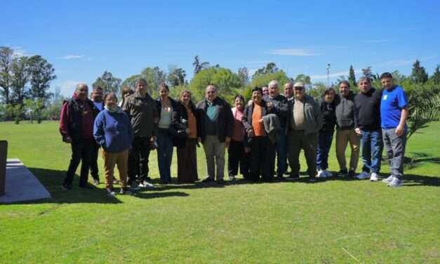 Jubilados del Sindicato de la Carne celebraron la llegada de la primavera
