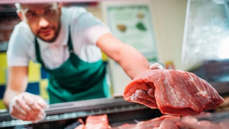 Acuerdo salarial para trabajadores de la carne aviar