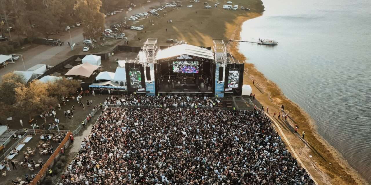 Más de 20 mil jóvenes celebraron la Fiesta de la Primavera en Embalse