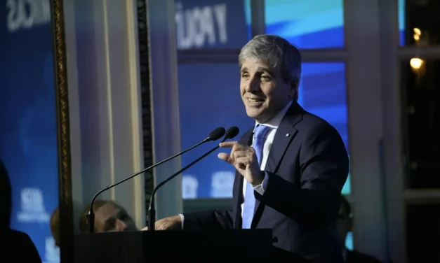El gobierno vendió u$s 500 M para frenar el dólar y mostrar estabilidad antes de las elecciones