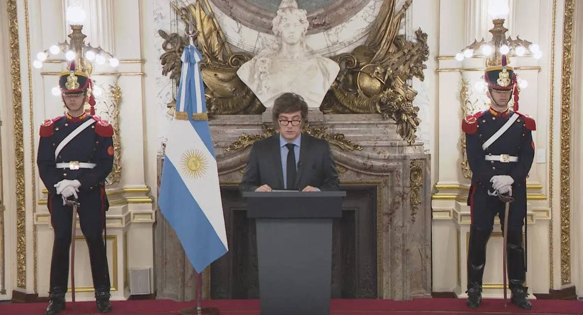 Por cadena el Presidente presentó el Presupuesto 2026, defendió el equilibrio fiscal y dijo que «lo peor ya pasó»