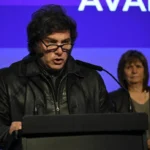 El Gobierno busca procesar la derrota: Milei conformó una mesa política y convocará a los gobernadores