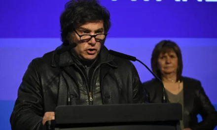 El Gobierno busca procesar la derrota: Milei conformó una mesa política y convocará a los gobernadores