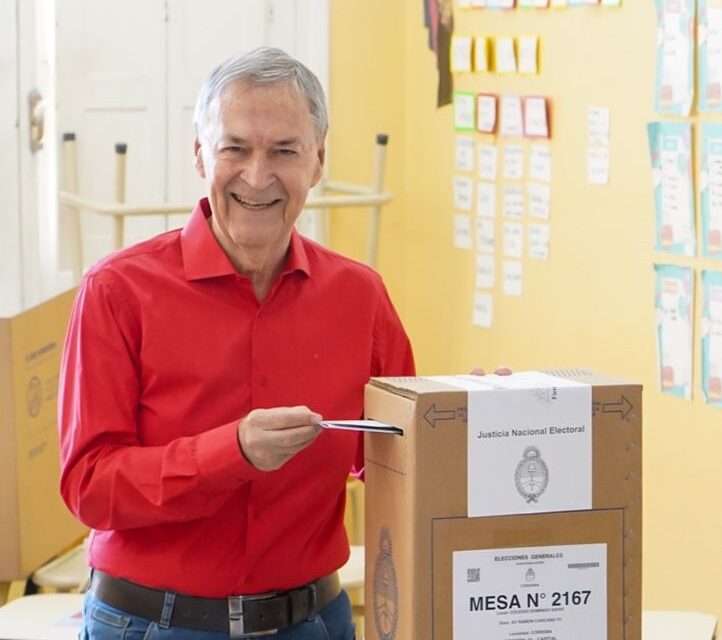 Tras emitir su voto, Schiaretti exhortó a participar sin miedo porque «Argentina no se va a desbarrancar mañana»