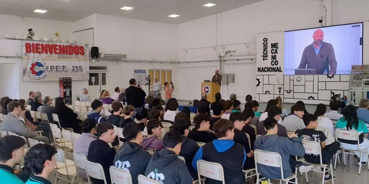 La Carlota: Bellón participó de la 7° Jornada “Escuela, Sociedad y Producción”
