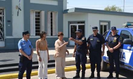 La Cautiva: entregaron un nuevo móvil policial para el Destacamento local