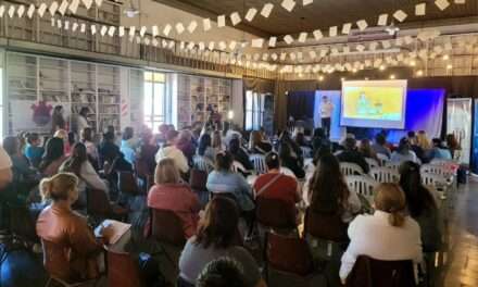 Alejandro Roca realizó una jornada de capacitación para emprendedores