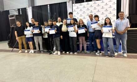 Las Higueras: reconocimiento a los alumnos destacados de las instituciones educativas