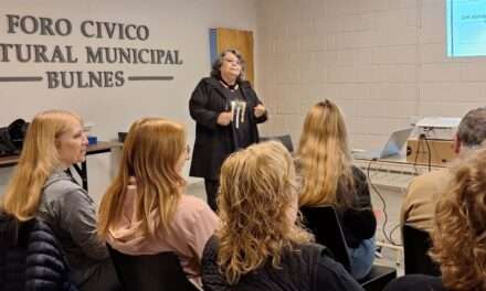 Bulnes inició un curso sobre calidad en la atención al cliente