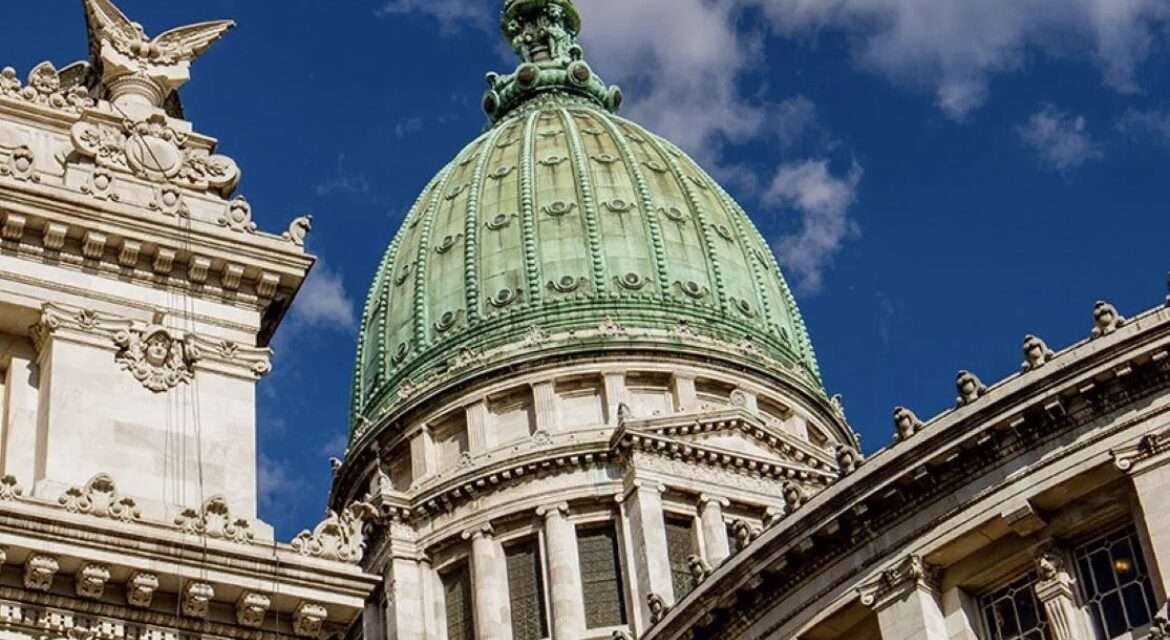 Elecciones 2025: cuántas bancas se renuevan en cada cámara del Congreso