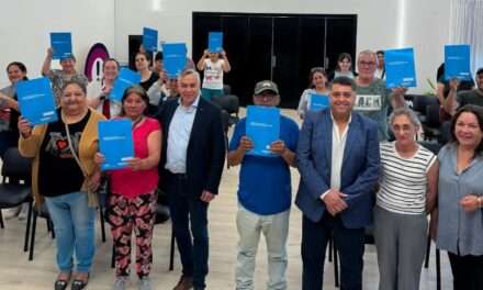 Villa Huidobro entregó resoluciones posesorias a familias de la localidad