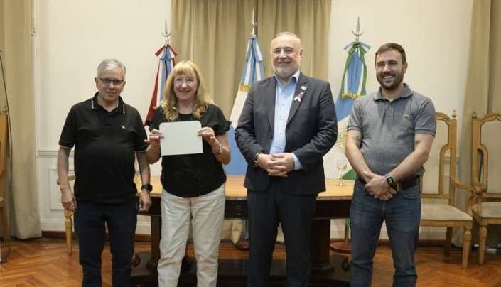 Villa María: el Municipio entregó fondos para obras en 17 centros vecinales