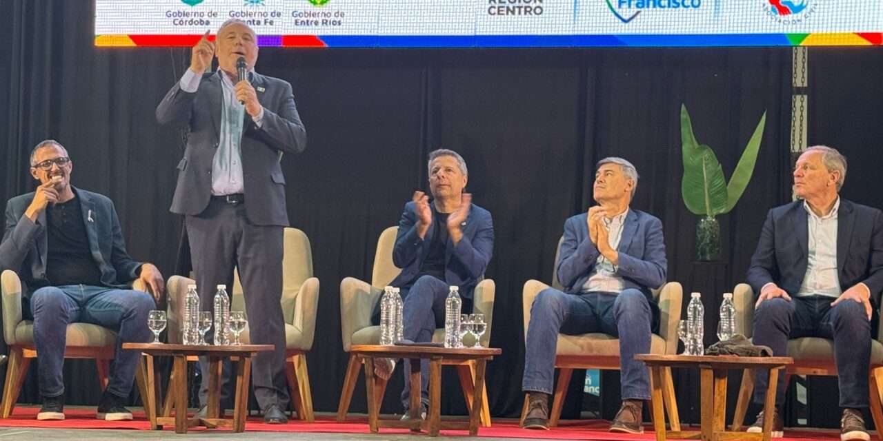 Villa María: Accatello participó del primer encuentro de Centros Vecinales de la Región Centro