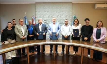Villa María: el Gobierno local adhirió a la Red de Municipios Cooperativos y Mutuales