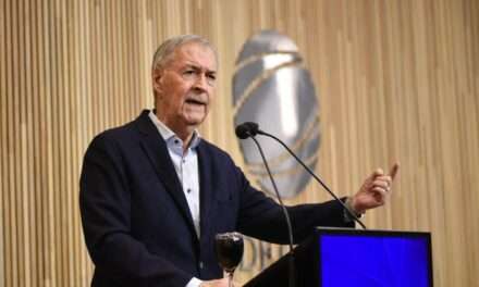 Schiaretti en la Bolsa de Comercio: llamó a gobernar con diálogo y sin ideologismos