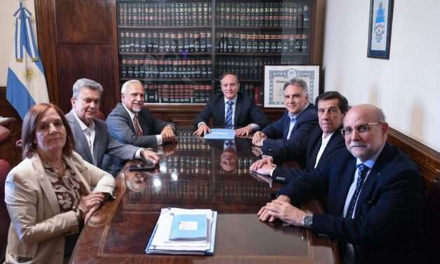 Proyecto de Biocombustibles: Vigo recibió el apoyo de los gobernadores Llaryora y Sadir