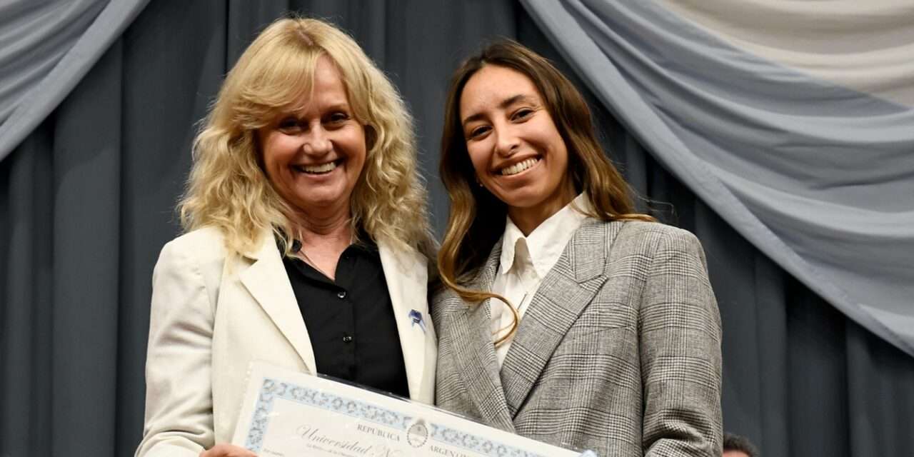 La UNRC entregó 74 diplomas profesionales en una nueva colación