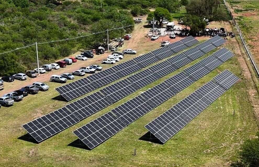 Villa del Dique puso en marcha su primer parque solar comunitario