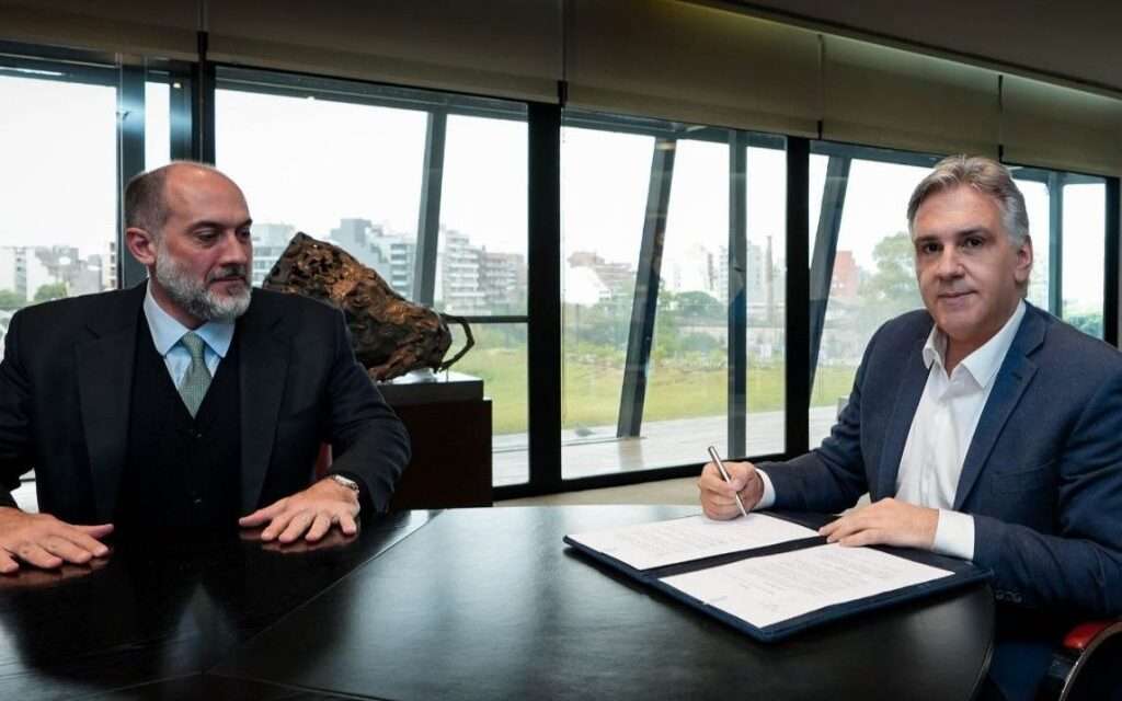 Llaryora reduce en un 30% el número de agencias del organigrama del Estado Provincial