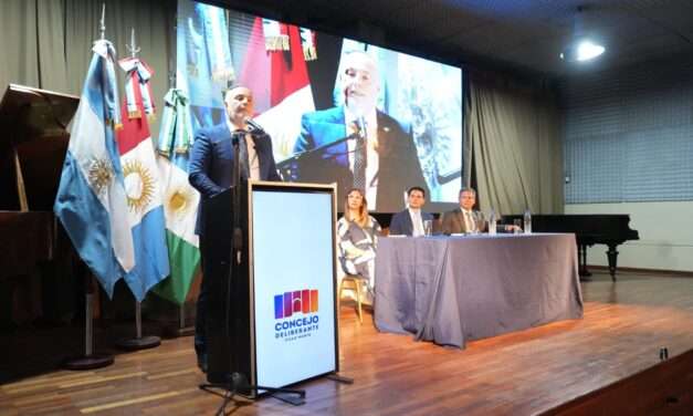 Accastello: «Se desarrollarán los 650 lotes inconclusos del Programa Procrear»