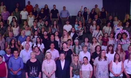 El Ministerio de Educación celebró el Día de las Cooperadoras Escolares con distinciones y reconocimientos