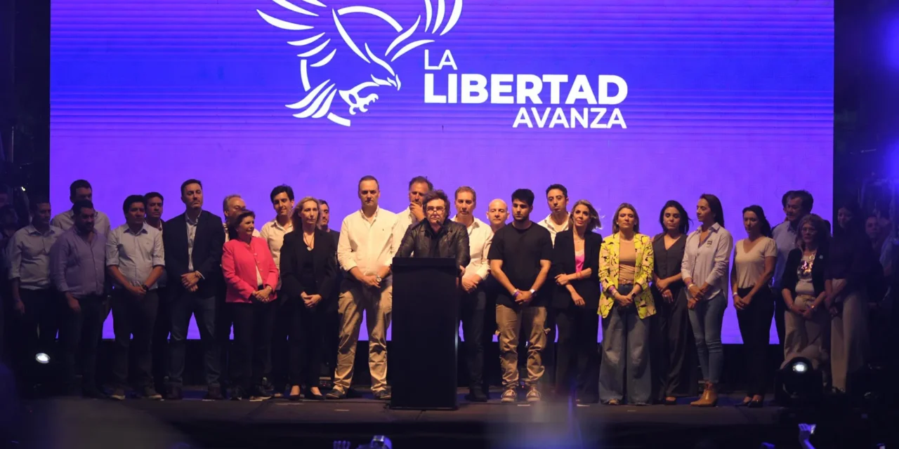 Milei en Rosario: «O caminamos a las ideas de la libertad o caminamos al comunismo castro-chavista»
