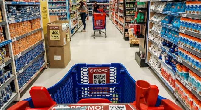 El consumo masivo se desplomó 4,4% en septiembre, arrastrado por la caída de los supermercados