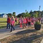 Bulnes realizó una caminata y actividades en el marco del Octubre Rosa
