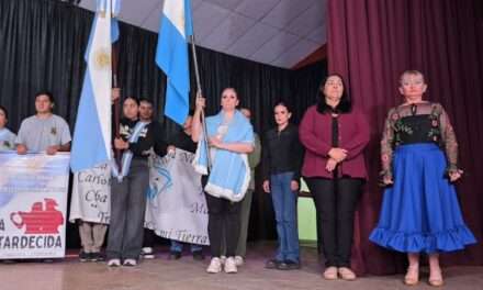La Carlota celebró los 45 años de la Academia Amanecer 5 con un emotivo encuentro de danzas