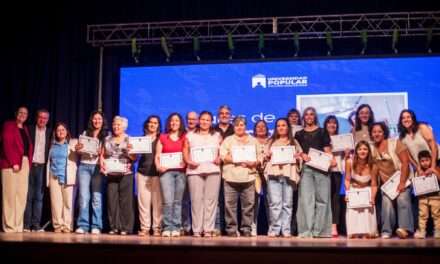 Se entregaron 464 certificados de la Universidad Popular en Vicuña Mackenna