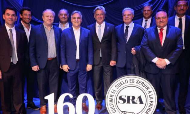 Llaryora participó del inicio de las celebraciones por el 160° aniversario de la Sociedad Rural Argentina