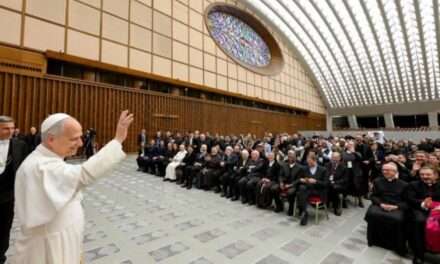 El Papa pide evaluar con “prudencia” los fenómenos sobrenaturales para no caer en la superstición