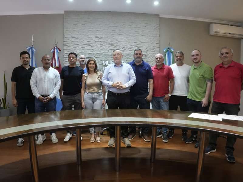 Villa María avanza con la limpieza, el cerramiento y las mejoras del nuevo predio deportivo de Las Acacias