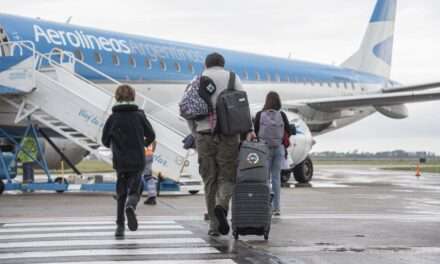 Con la llegada del primer avión, regresaron los vuelos a Río Cuarto