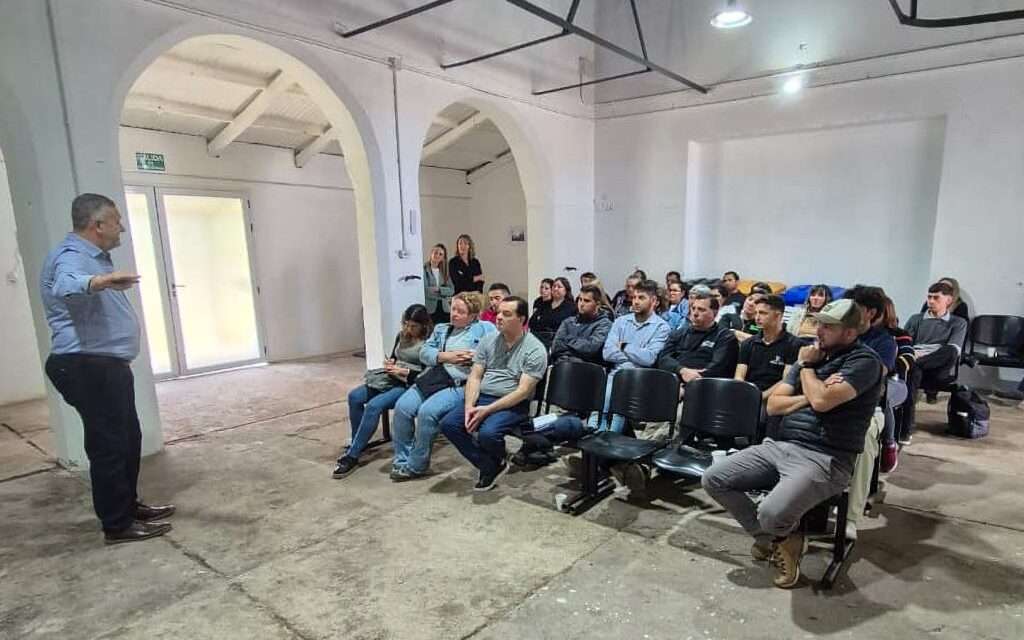 Charras y General Cabrera fortalecen su planificación y atención ciudadana