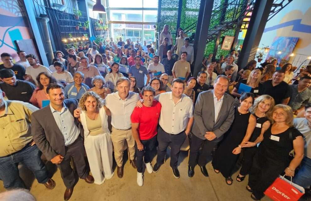 La edición 2025 de IncubaCor cerró con más de 150 emprendedores egresados