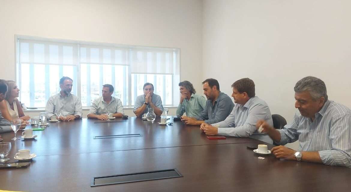 El legislador Gvozedenovich encabezó encuentro con entidades rurales