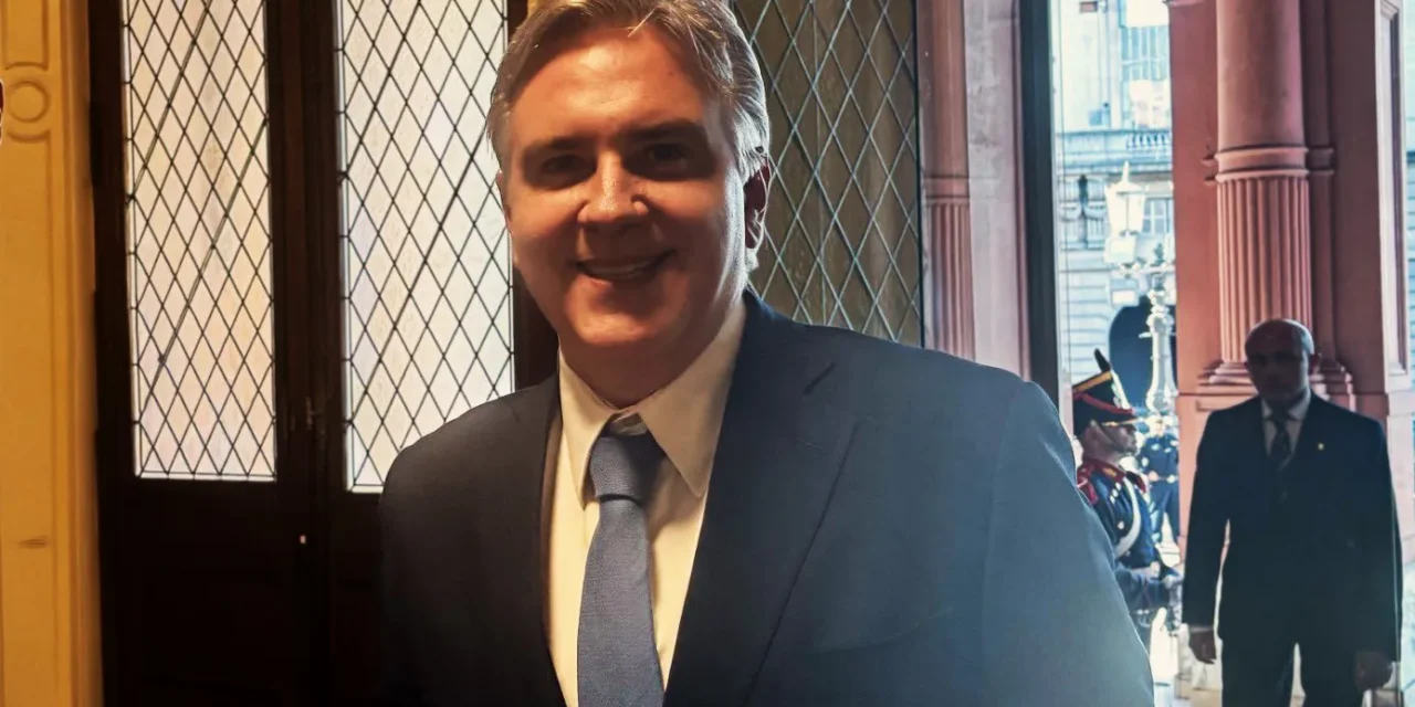 Santilli y Adorni se reúnen con Llaryora este lunes, en busca de apoyos para las reformas del Gobierno