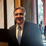 Santilli y Adorni se reúnen con Llaryora este lunes, en busca de apoyos para las reformas del Gobierno